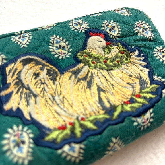 Vera BradleyGreen Paisley Embroider Rooster Inner Lined Penguin Wristlet Wallet - Picture 3 of 14